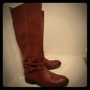 Brown boots